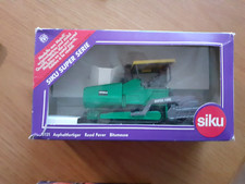 Siku 3131 Asphaltfertiger (Vögele Super 1900) 1:55 OVP grün