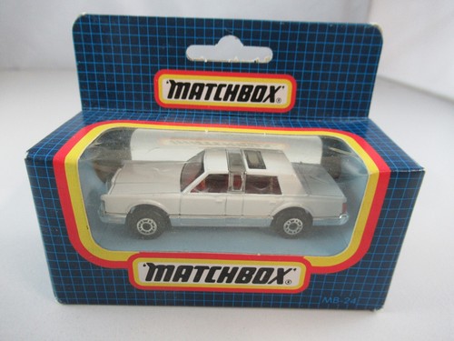 Matchbox lincoln town car - lincoln,