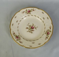 Moosrose elfenbeinfarben