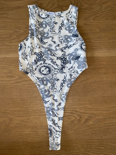 Bershka body weiß mit - body,,
