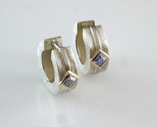 925 Sterlingsilber Creolen mit 2 Iolithen 585 Gold Fassung und Palladiumstreifen