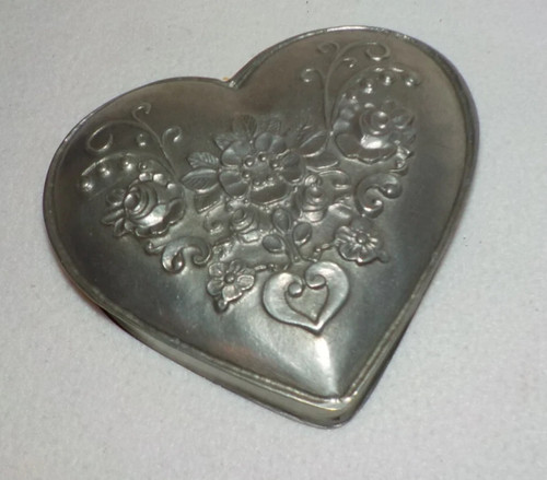 Zinndose mit deckel herzform - zinndose, deckel,