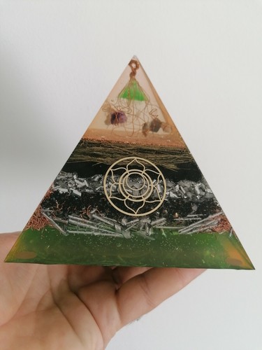 Orgonit energie pyramide - orgonit,