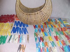 Klammerkorb DDR mit Klammern aus Plaste groß und klein