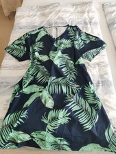 Kleid,Gr.46/48, nagelneu,in Farbe schwarz - grün, Koffer Kleid, tailliert, 3XL