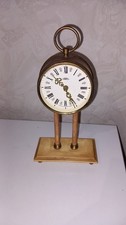 alte mechanische kleine Tischuhr / Säulenuhr , PRIM ( 2N )