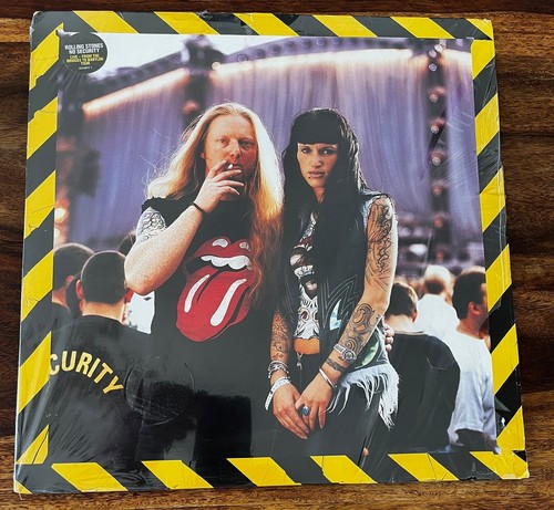 Rolling stones security - stones,