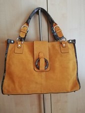 Rene Lezard, Wildledertasche