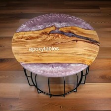 Lila Epoxidharz Couchtisch