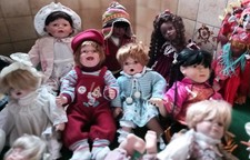 Große Sammlung von Künstler- und  Sammler- Puppen, teilweise mit Zertifikaten