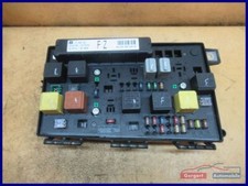 Sicherungskasten Relaiskasten Nr1/4 13205783 OPEL ASTRA H CARAVAN 1.9 CDTI