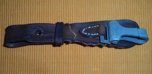 Dolch oder schwert hänger - dolch,