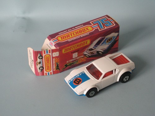 Matchbox detomaso pantera - matchbox,