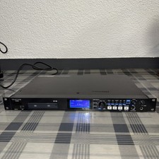 Tascam SS-R200 Solid State Audio Recorder  - Schwarz