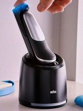 Braun Reinigungsstation 4-in-1