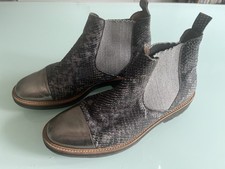 PERTINI Chelsea Boots, Schlangenprint mit Silberkappe, Größe 40, neuwertig ￼