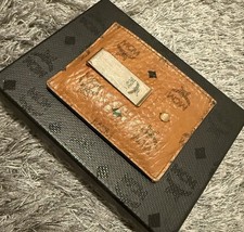 ORIGINAL MCM Kartenetui Mit Geldscheinklammer In Visetos Braun Luxus UVP: 195 €