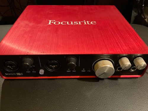 Focusrite scarlett 6i6 1st gen - scarlett,
