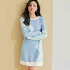 Enges Kleid Hellblau Weiß