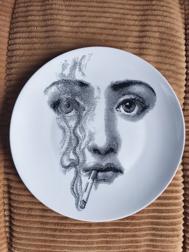 Fornasetti wall plate - plate, e