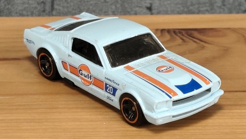 Hot wheels 65 mustang - '65,