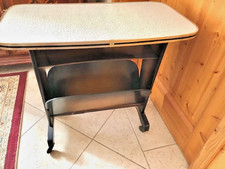 Zeitungsständer  mit Boden