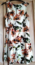 Sommerkleid pigalle zwei - [,
