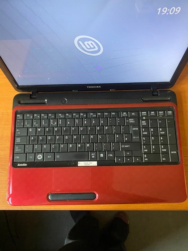 Toshiba l750 laptop - toshiba,