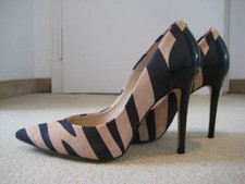 ZARA**Pumps**Gr. 40/41**Beige/Schwarz**Zebra**Wildleder**NEUwertig**
