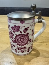 Bierkrug mit Zinndeckel