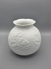 Kaiser Bisquit Porzellan Vase Vintage Gepflegter  Sauberer Zustand