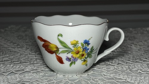 Tasse mit blumenmotiven - blumenmotiven, &