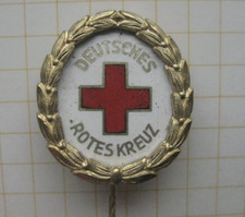 DRK  / DEUTSCHES ROTES KREUZ ................. ältere Nadel / kein Pin (N1/3)