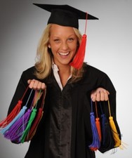 Robe Academicus Doktorhut mit freier Farbwahl der Tassel und akt. Jahrgangszahl