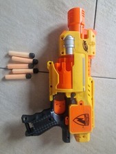 nerf N-Strike voll funktionsfähig mit 5 pfeilen