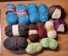 Konvolut Wolle / 31 Knäuel / Madeline / Lang / Schachenmayr / Amore uvm.
