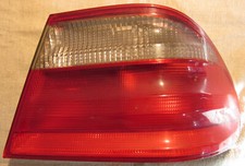 Mercedes-Benz W210 E-Klasse Rückleuchte Rechts A210 820 3464