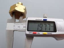 1 x Flaschenadapter links