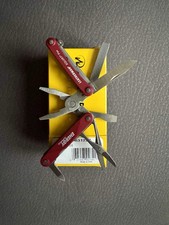Hochwertiges kleines Multitool Leatherman Squirt PS4 rot 