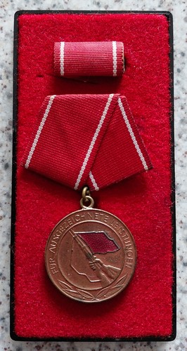 Medaille orden ddr armee - medaille,