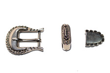 Gürtelschnalle mit Schlaufe +