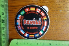 Alter Aufkleber Kleidung Jeans REVILS