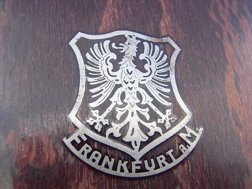 Serviertablett mit wappen - serviertablett,