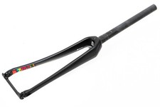 Focus Izalco Race Gabel Felgenbremse Schnellspanner Rennrad Endurance tapered