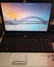Laptop HP Compaq Presario CQ70 17,3" Display 2GB RAM 160GB HDD Linux Mint