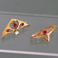 zwei Jugendstil Broschen °