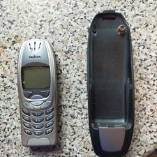 Mercedes Uhi Ladeschale Inkl. Nokia 6310i Simlockfrei