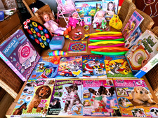XXL Konvolut Spielzeug Mädchen/Spiele, Malbücher, Hefte,Puppenbuggy, Puppen usw.