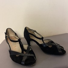 Rote Tanzschuhe, Original