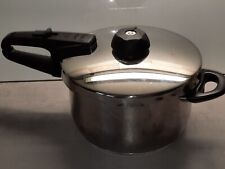 Fissler Vitafit Schnellkochtopf 4,5 L mit Dämpfeinsatz 22 cm, neuwertig 